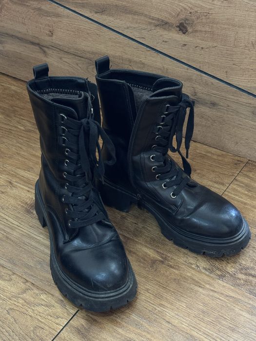 Зимние ботинки женские