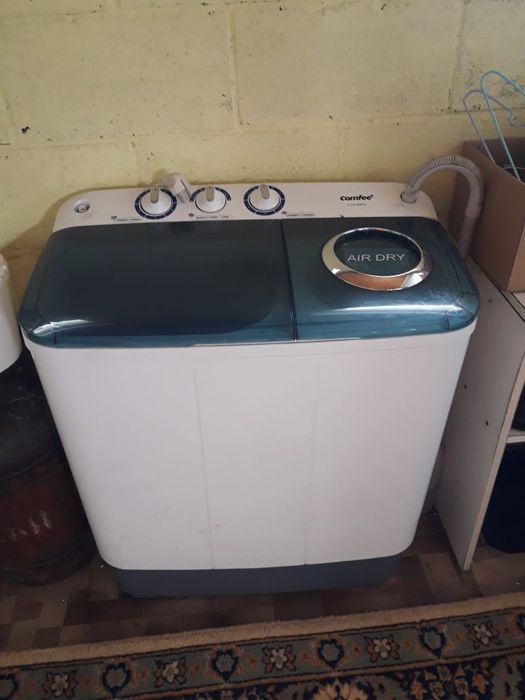 Стиральная машинка полуавтомат.