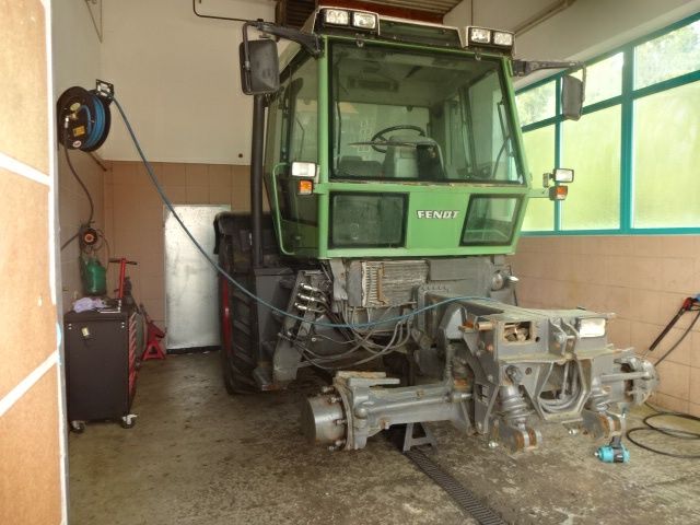 Dezmembrez Tractor Fendt Xylon 524