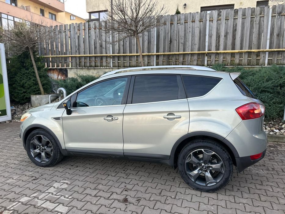 Ford Kuga 2.0 Diesel 4x4 Full Panorama Bixenon Piele Priza 220v