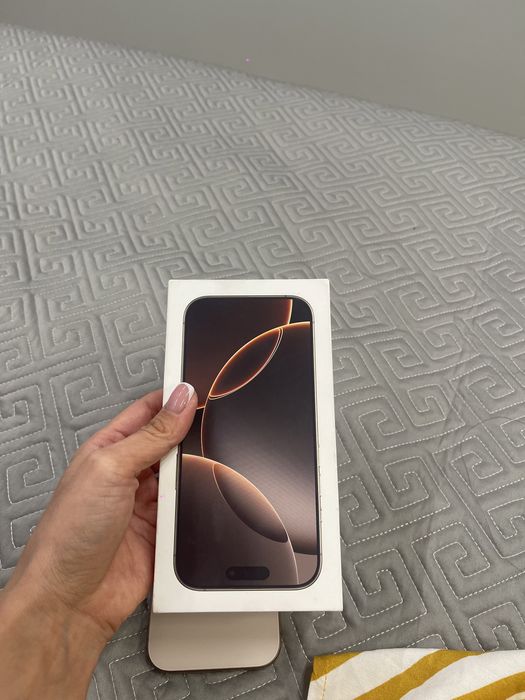 Продам Iphone 16 pro