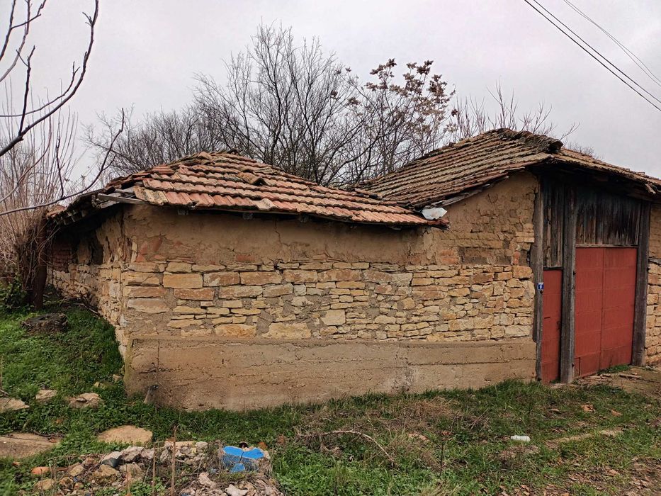 Продавам къща в обл Видин ниска цена