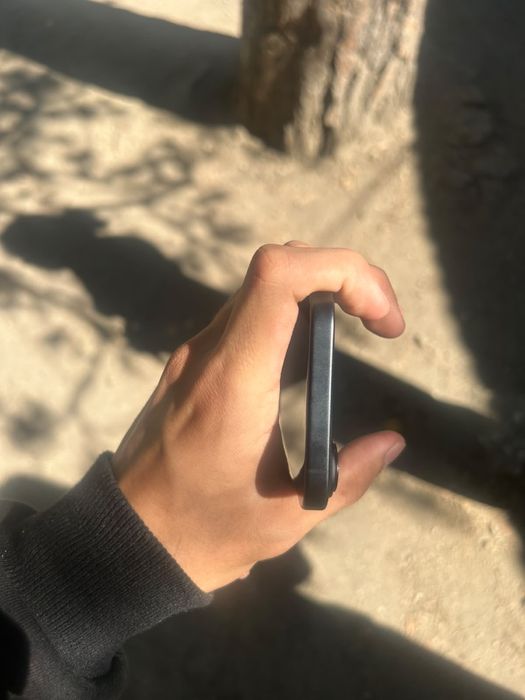 Продам iPhone 16
