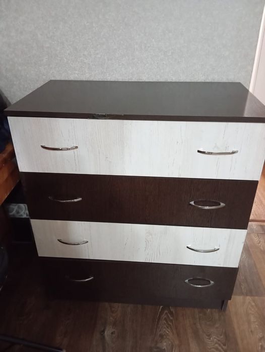 Продам комод. В хорошем состоянии.