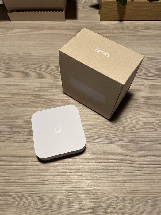 Ubiquiti UniFi UXG-Lite