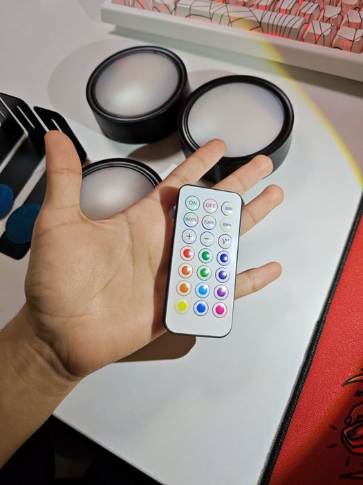 Стенни LED RGB лампи с дистанционно и стойки – Комплект 3бр.