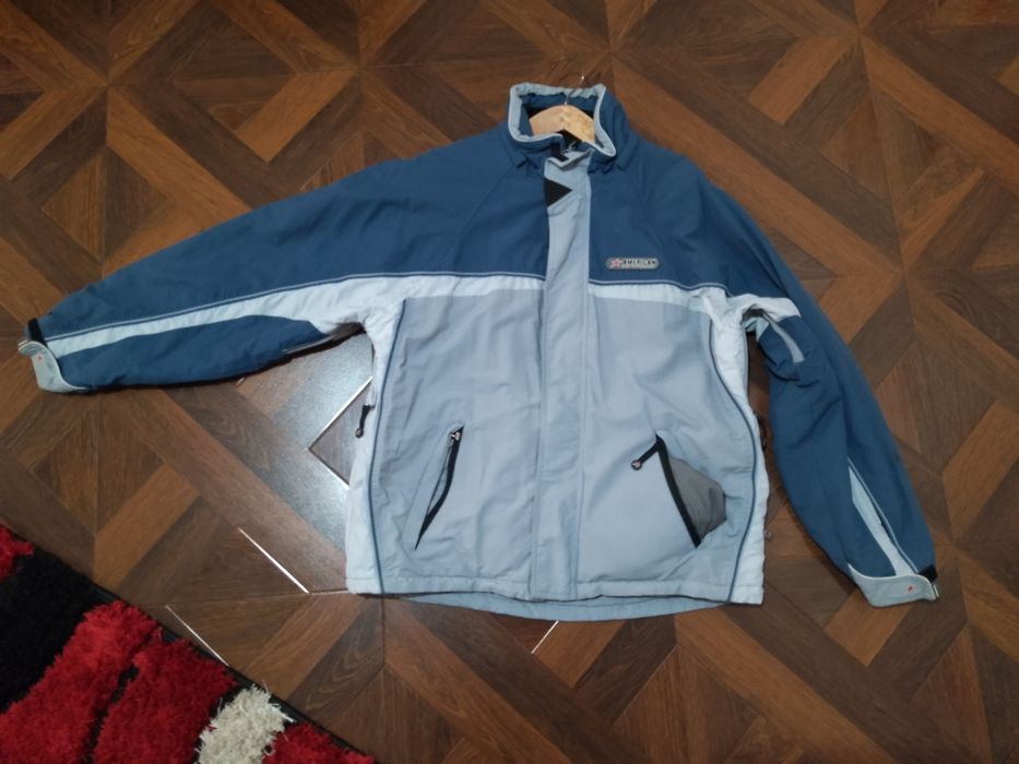 Vând geacă de iarnă (ski)