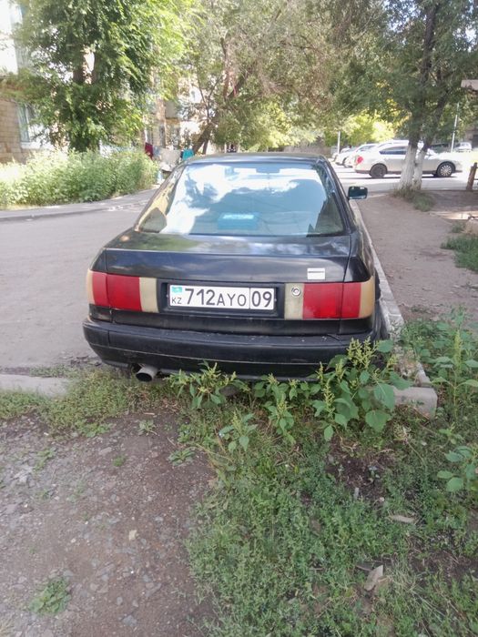 Продам Ауди 80 б4