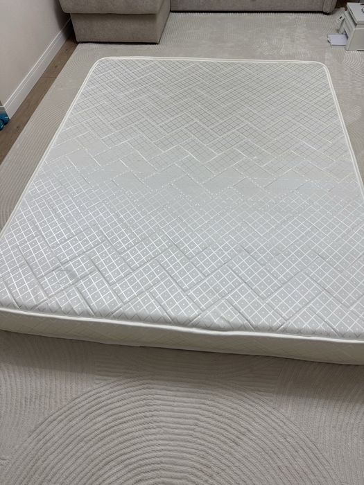 Матрац матрас на кровать новый