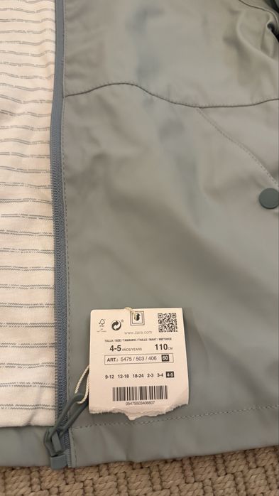 Geaca impermeabila 4-5 ani, zara NOU