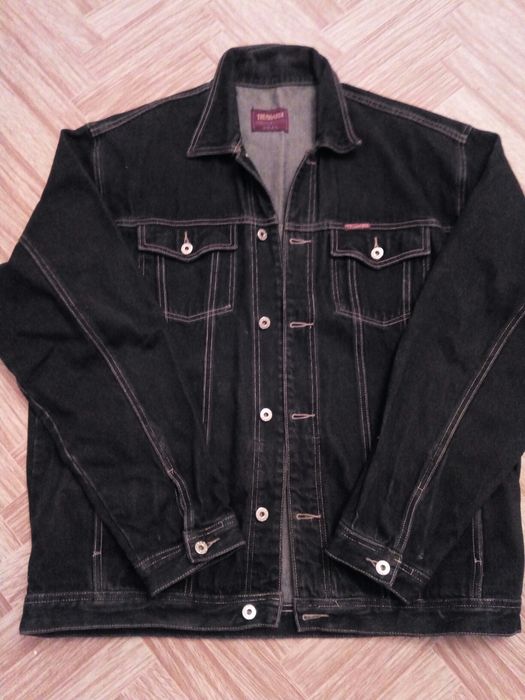 Продам джинсовую куртку