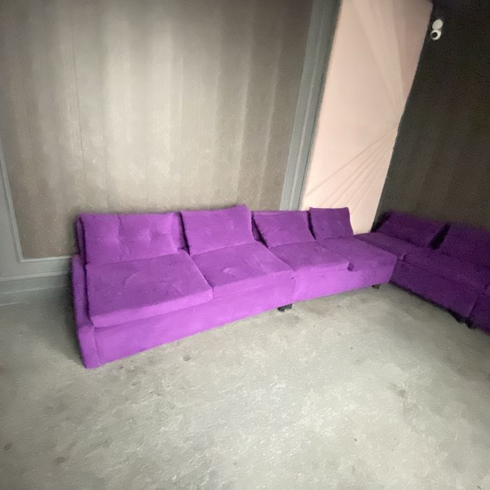 диван срочно продается