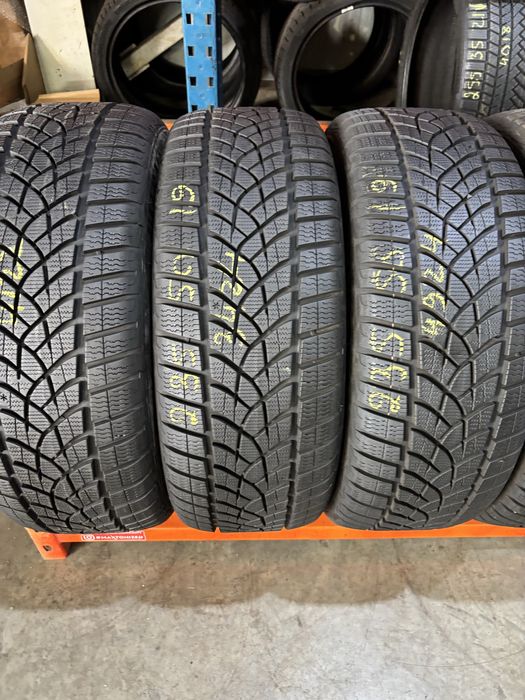 Anvelope Iarna 235/50/19 GoodYear UltraGrip Performance 235 50 19 R19