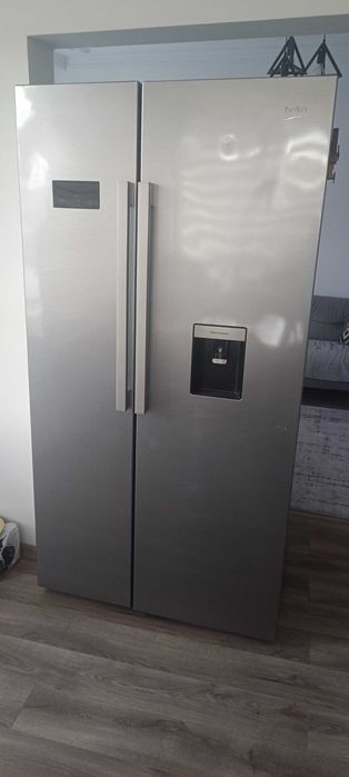 Хладилник фризер Side by  side