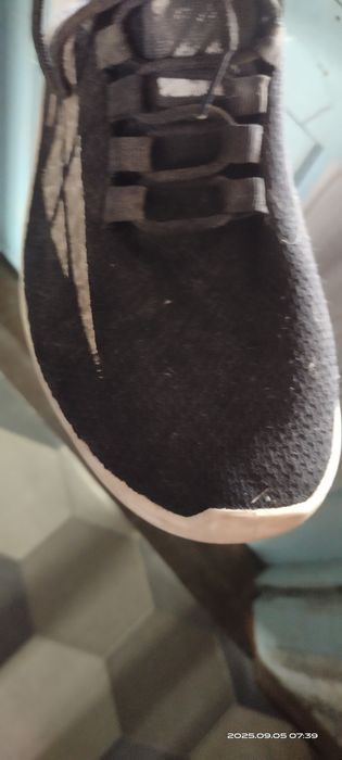 Кроссовки сеточные 40-41 размер