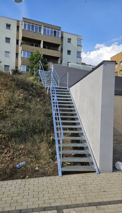 vindem scari zincate