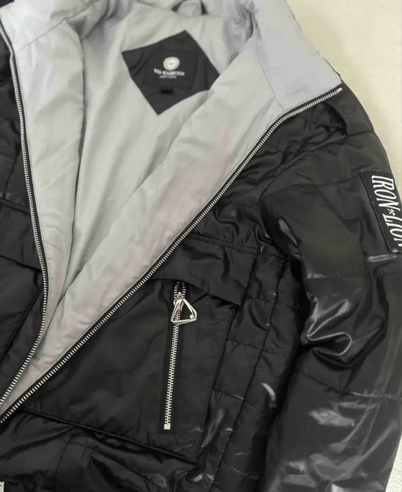 Продаются куртки 46 р