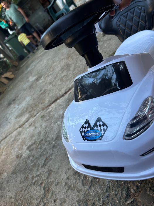 Кола с родителски контрол