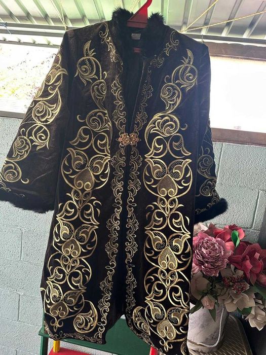 Продам чапан женский