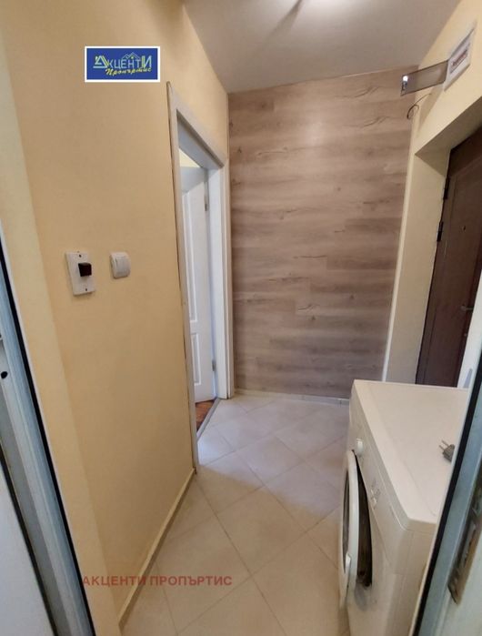 Продава се Едностаен апартамент в Велико Търново, Център - 45 кв.м за 1587 €/кв.м - Снимка #2