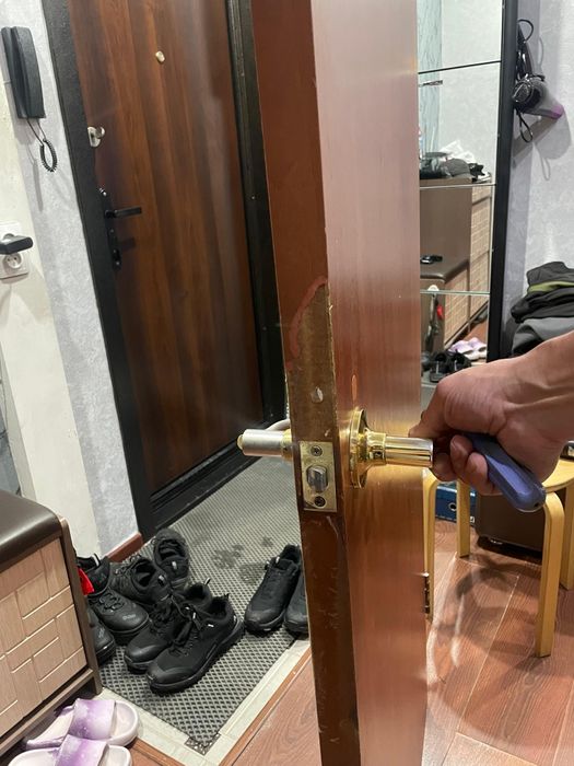 Продам дверное полотно