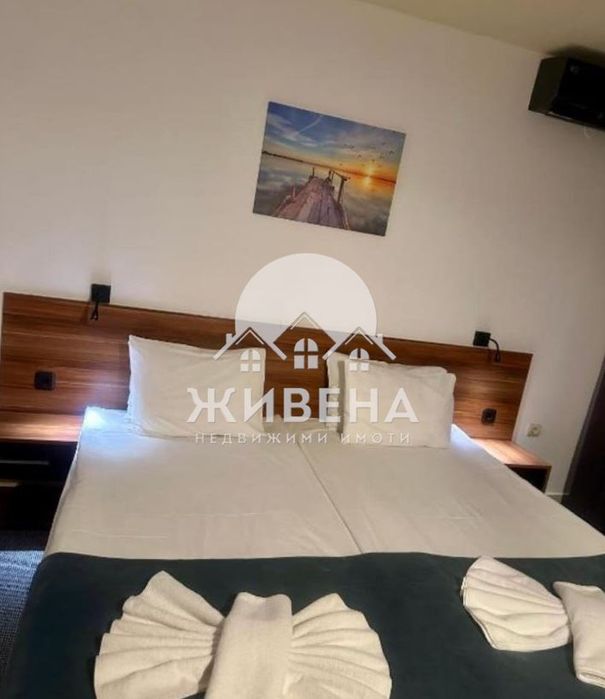 Хотел под наем в кв. Бриз, РЗП 2000 кв.м,