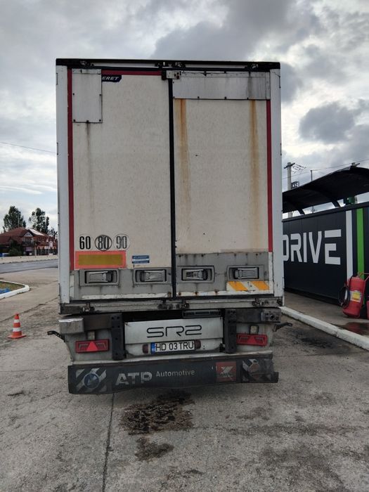 Vând ansamblu frigorific