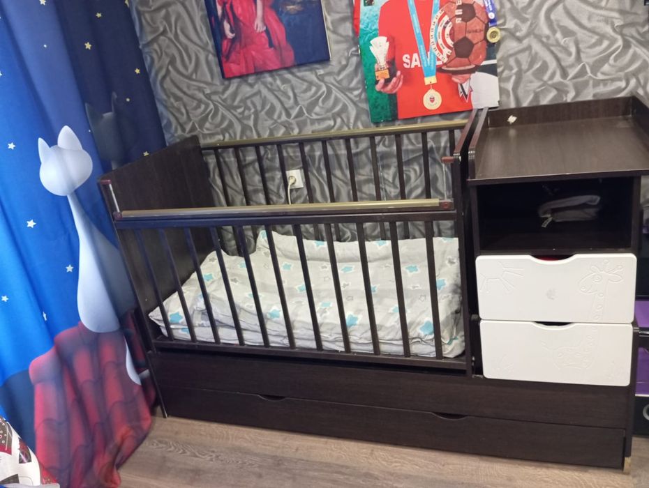 Детская кроватка