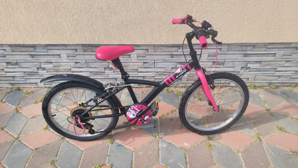 Bicicleta dechatlon pt copii calitate buna.