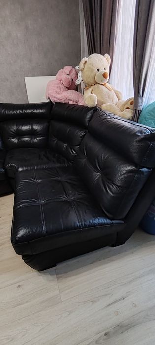 Черен диван-ест. телешка кожа