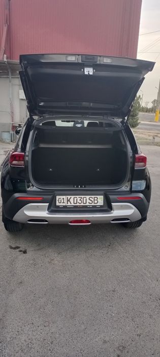 KIA Sonet, 3-позиция.