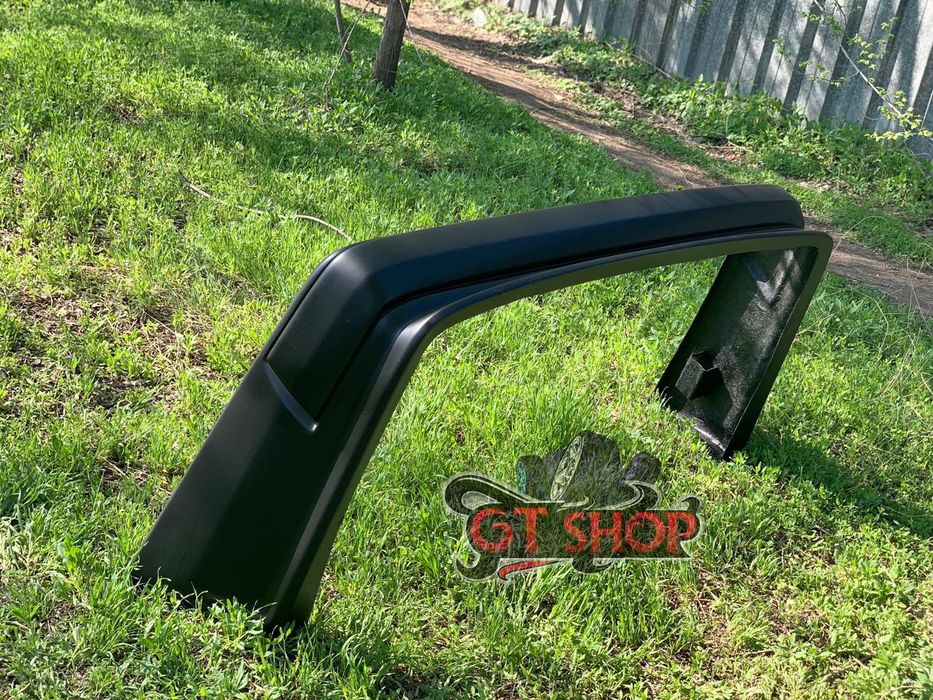 Бампер на мерседес 190 амг