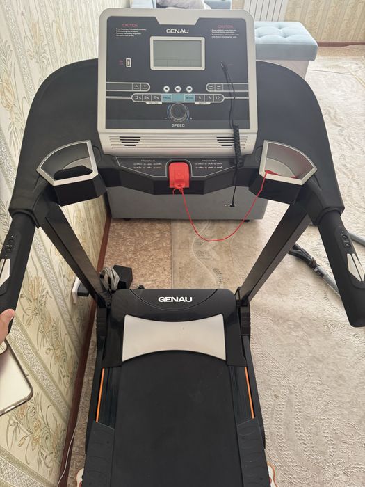 Беговая дорожка Genau M800