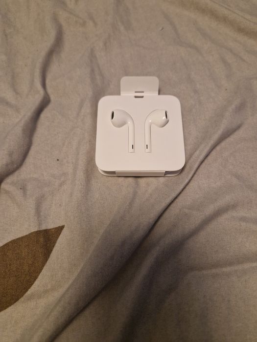 Casti originale Apple