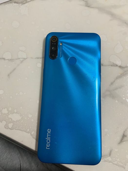 продается редми телефон