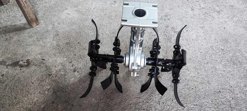 Freza pentru motocositoare