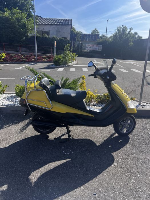 Scuter Piaggio Hexagon