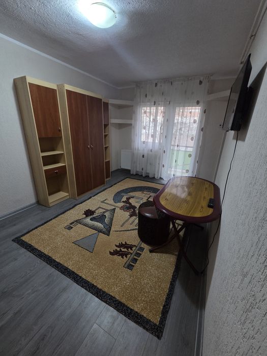 Garsonieră de închiriat