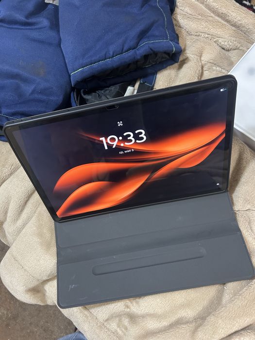 Lenovo idea tab pro 12.7 d