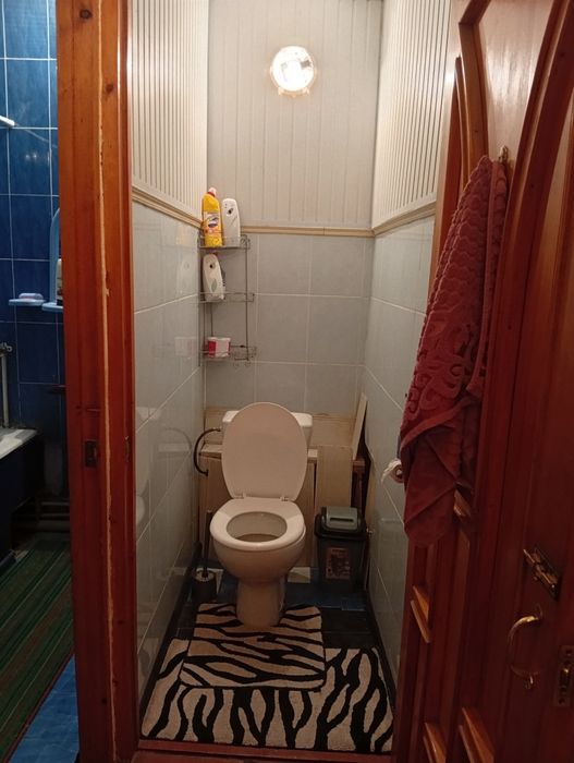 1 xonali kvartira arendaga beriladi quyliq bozor