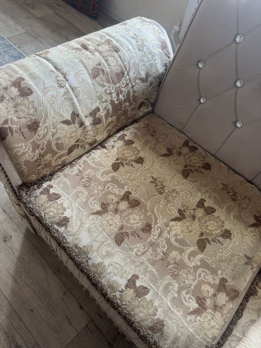 угловой дивпн в зал