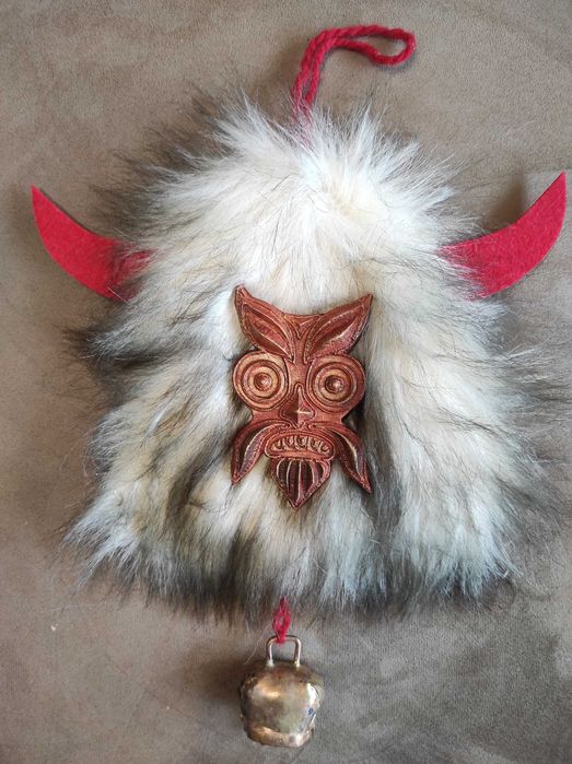 Кукерски маски 20/20 см