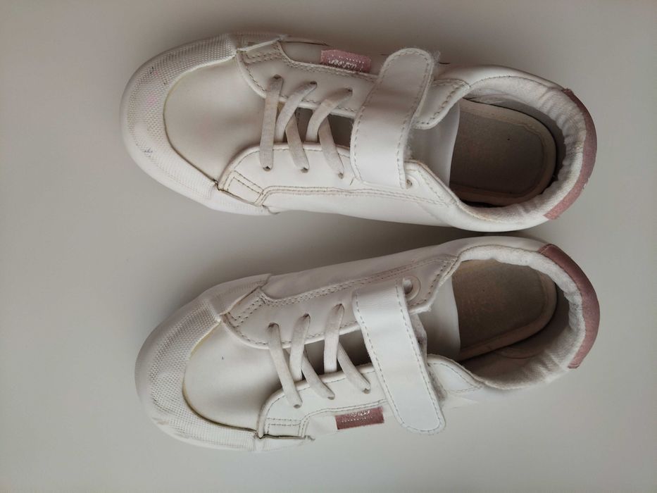 Маратонки Reserved 32