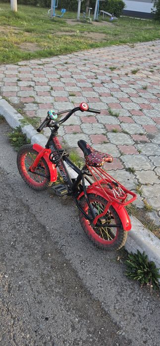 Продам детский велосипед 3-5  лет