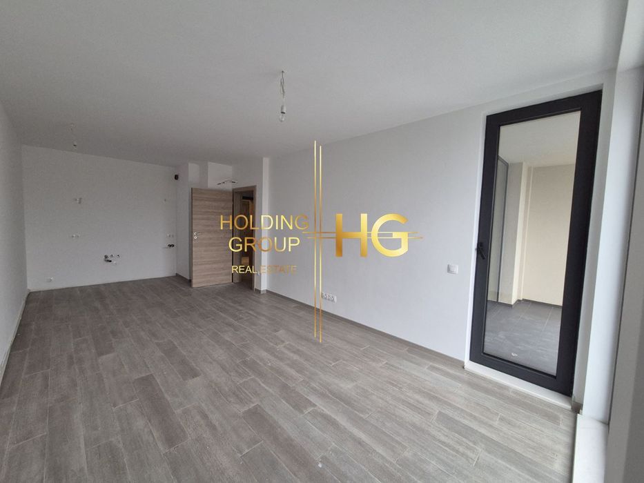 Продава се Двустаен апартамент в к.к. Св.Св. Константин и Елена - 67 кв.м за 4013 €/кв.м - Снимка #1