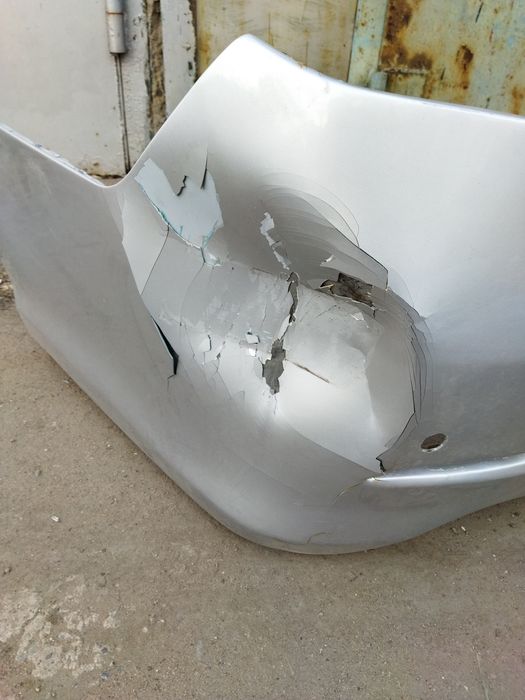 Продам бампер задний Камри 50