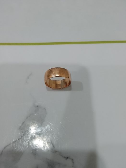 Продам кольцо золотое