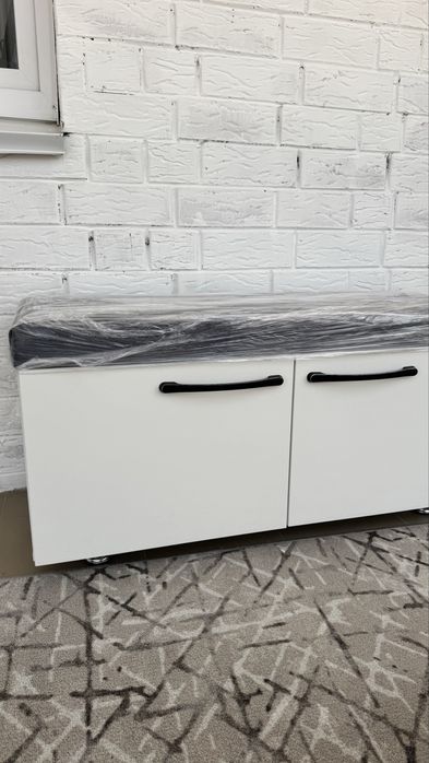 Новая обувница 25000 тг