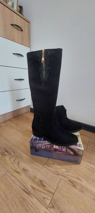 Продам демисезонный сапоги