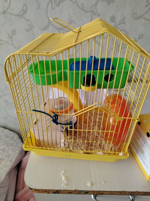 Продам клетку для хомяка